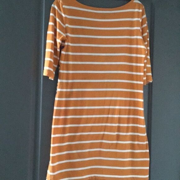French Connection Cotton Dress. 3/4 sleeve with round neck. Size small. - Picture 3 of 4